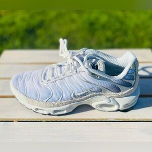 ‼️SOLD‼️ Nike Air Max Plus FN7813-001 White/Black/Cool Grey/White Women’s